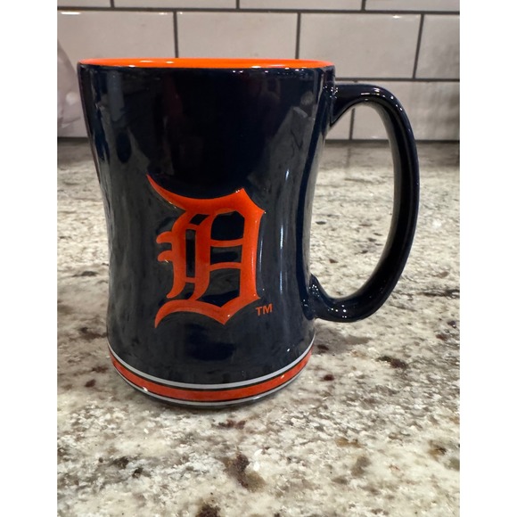 Detroit Tigers MLB 14oz Ceramic Relief Mug Orange and Navy New L2 - Picture 4 of 6